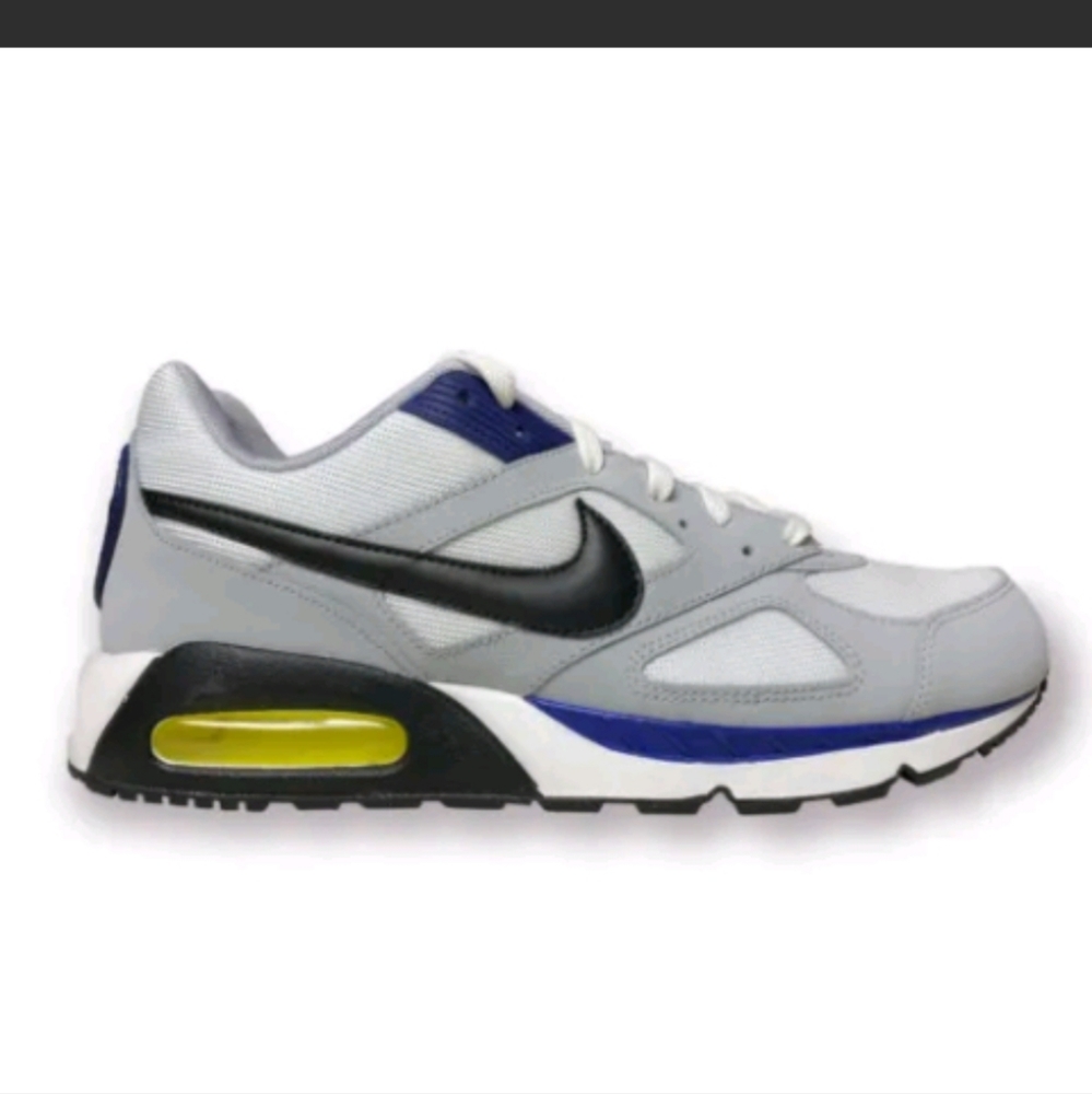 Nike Men's AIR MAX IVO (White/Black/WLF Grey)